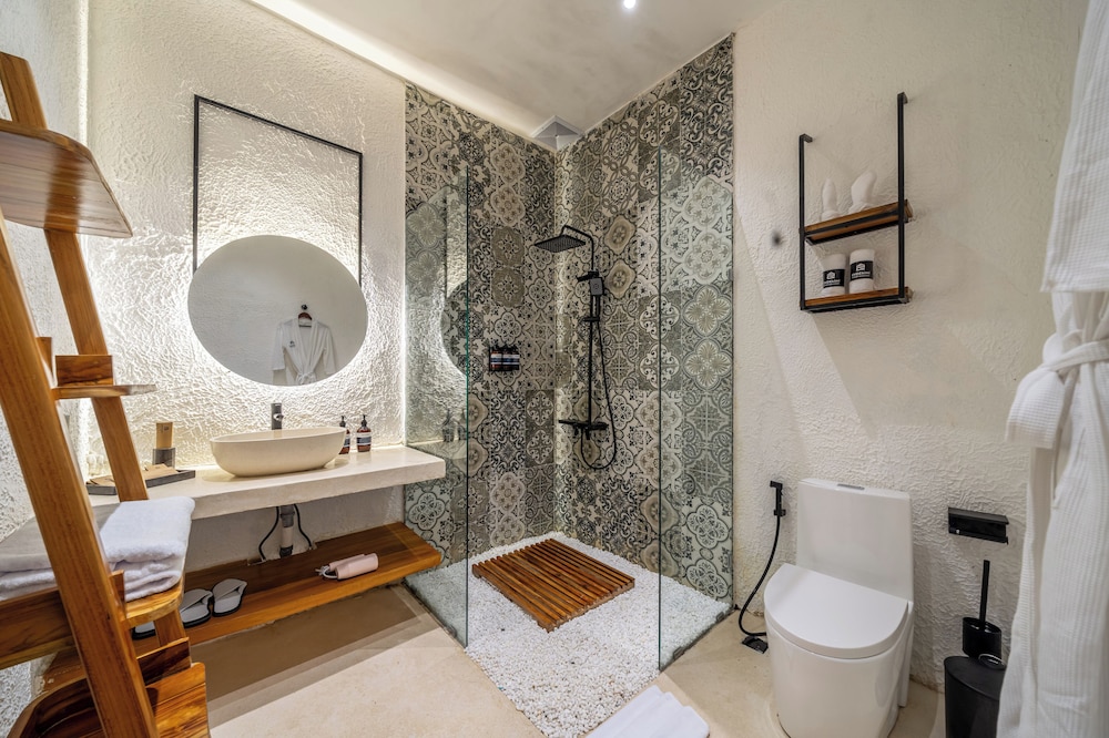 Sacred Jungle by EVDEkimi Ubud – Modern Villas and Apartments with Kitchens, Pools, & Personalized Concierge Service