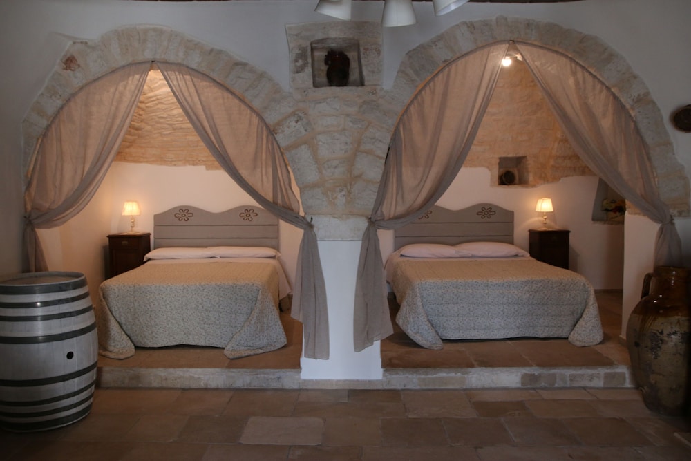 Trulli Holiday Albergo Diffuso photo 5