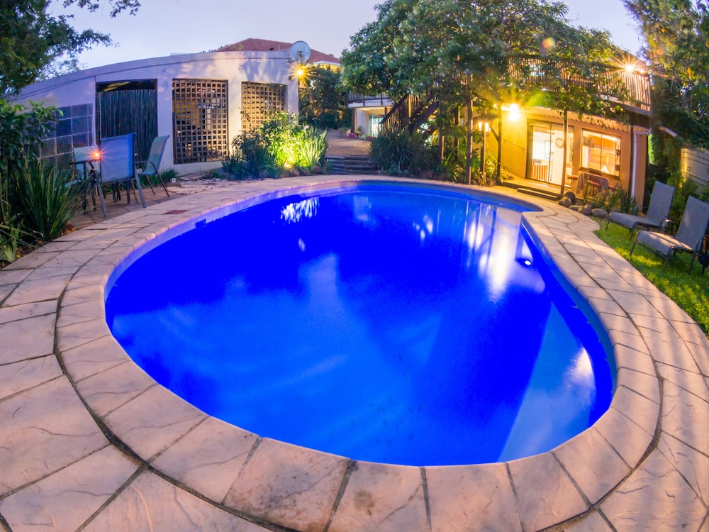 Mackaya Bella Guest House