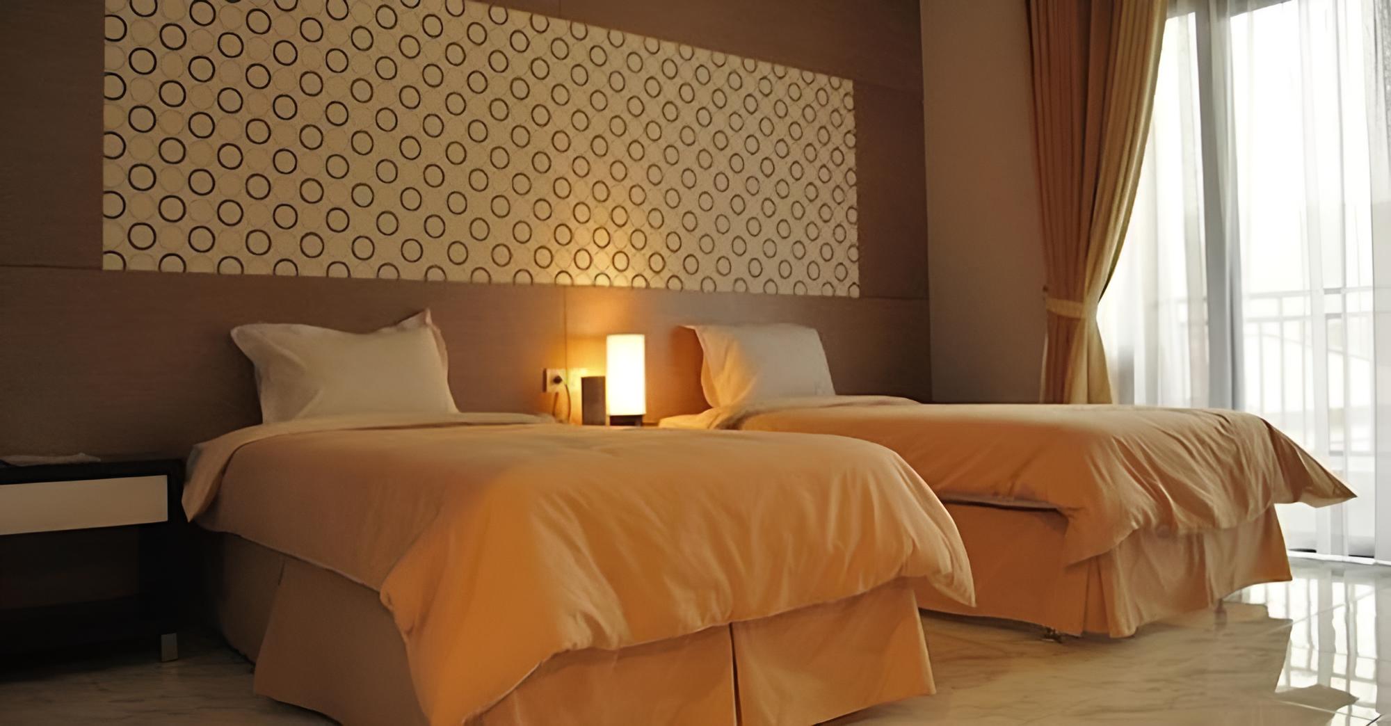 Grand Ussu Hotel & Convention