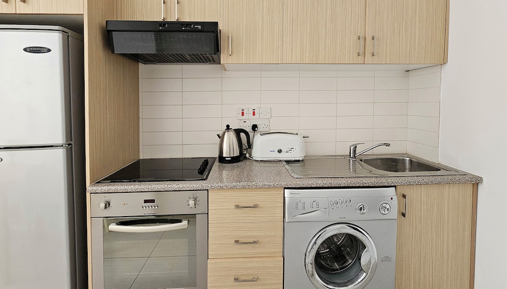 Phaedrus Living Ledras Residences 204