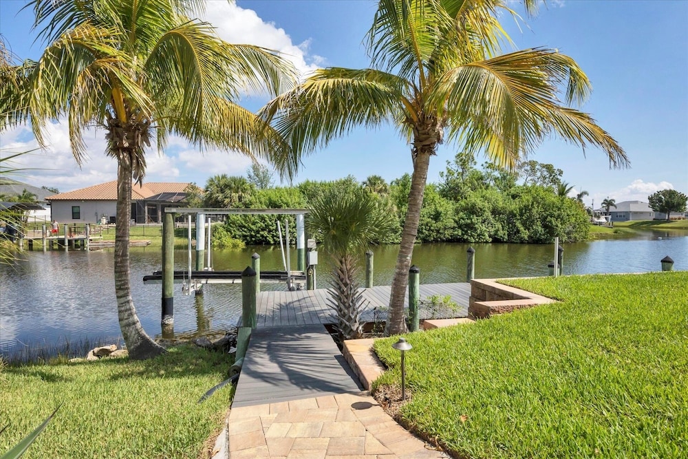 South Gulf Cove 3 Bedroom Canal Pool Home 3 Home