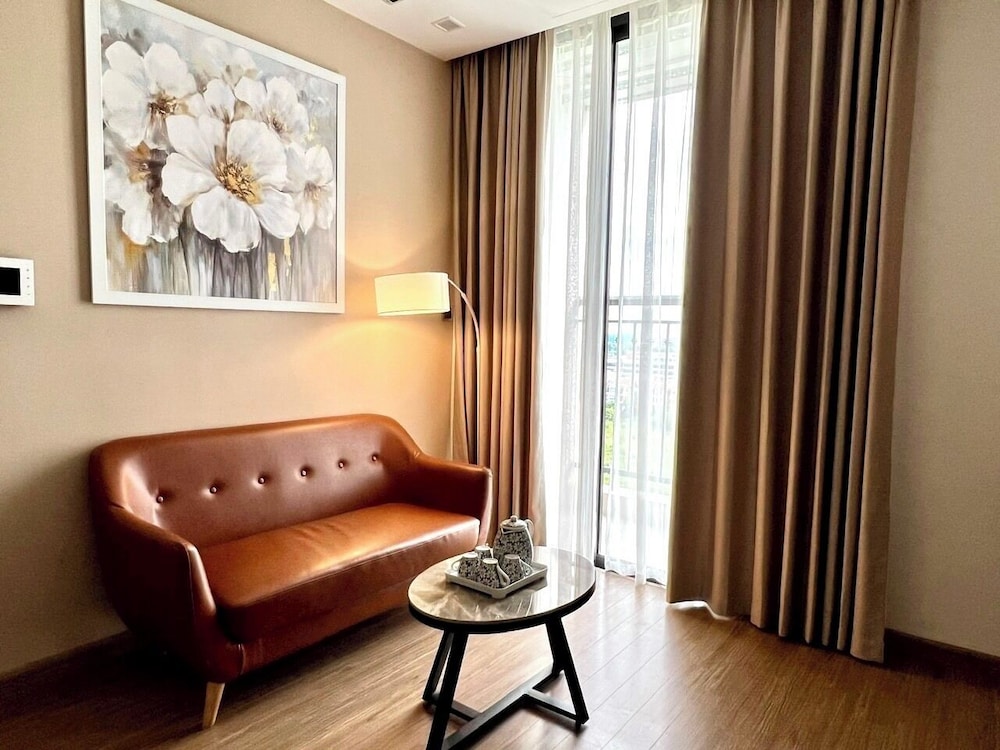 HMH - Vinhomes GreenBay Apartment