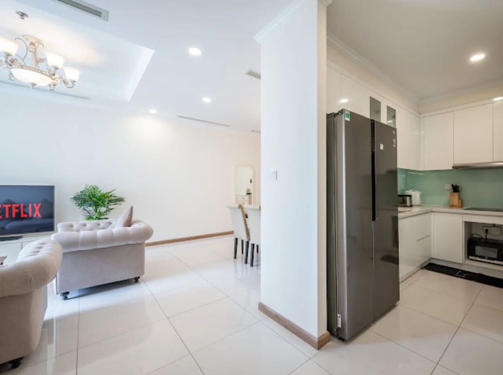 Somi Luxstay LP