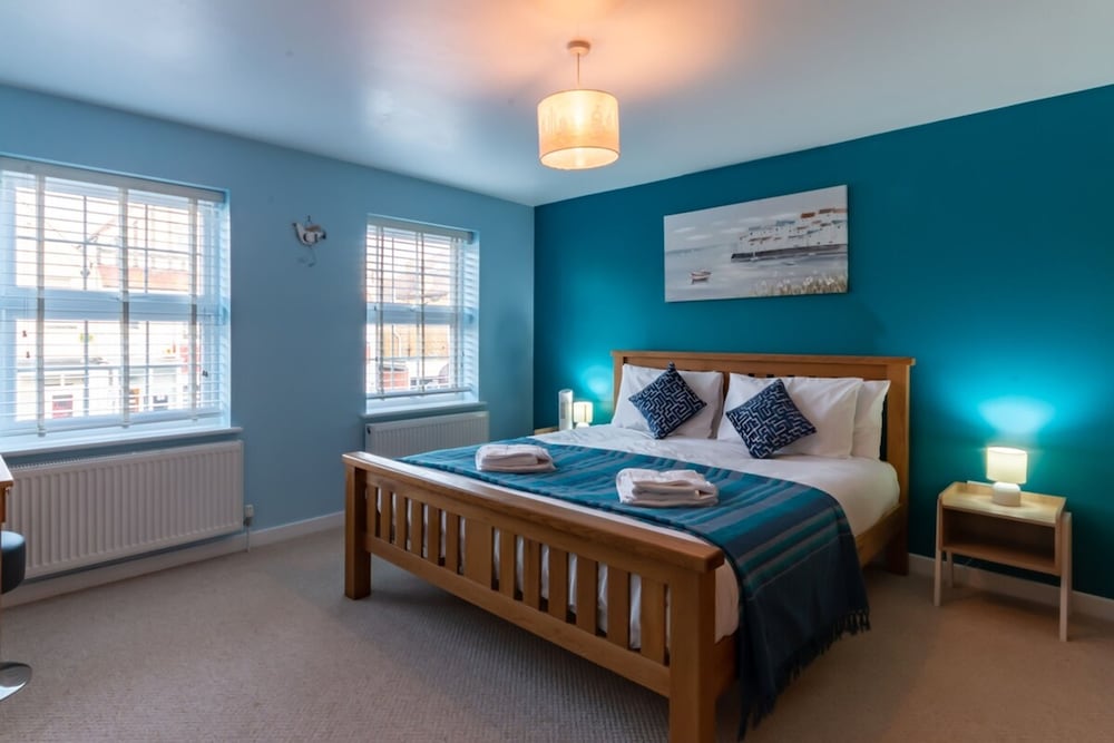 Stylish Margate Coastal Home Parking By Adliv