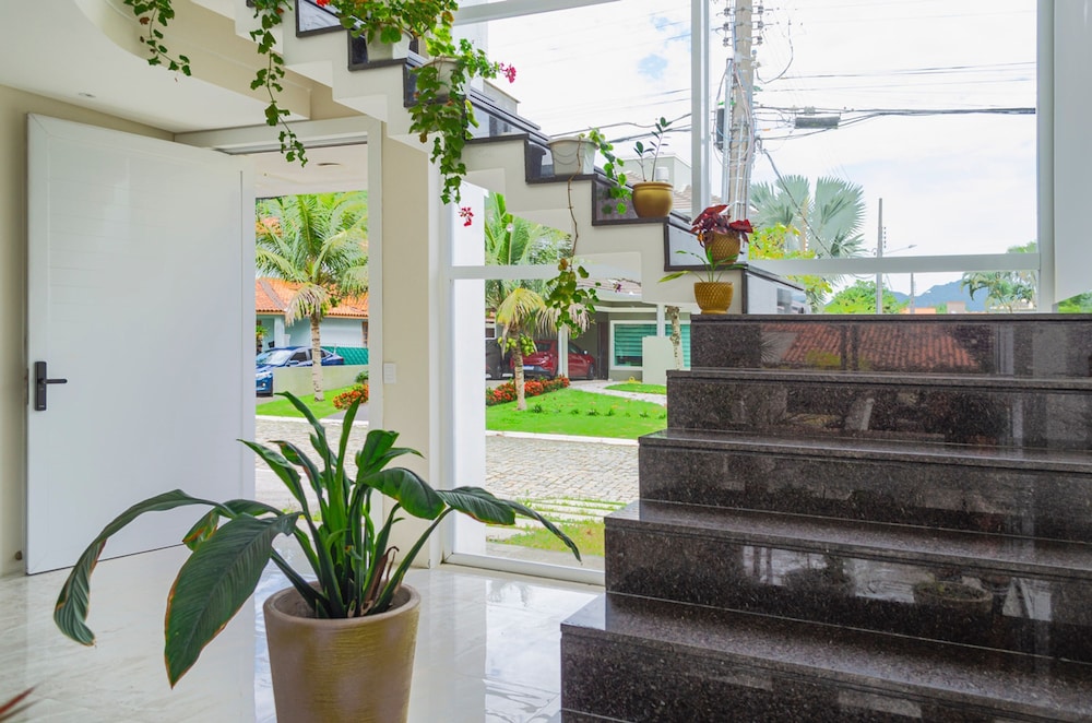 Casa em Condom nio Fechado c Wi-fi a 150m da Praia