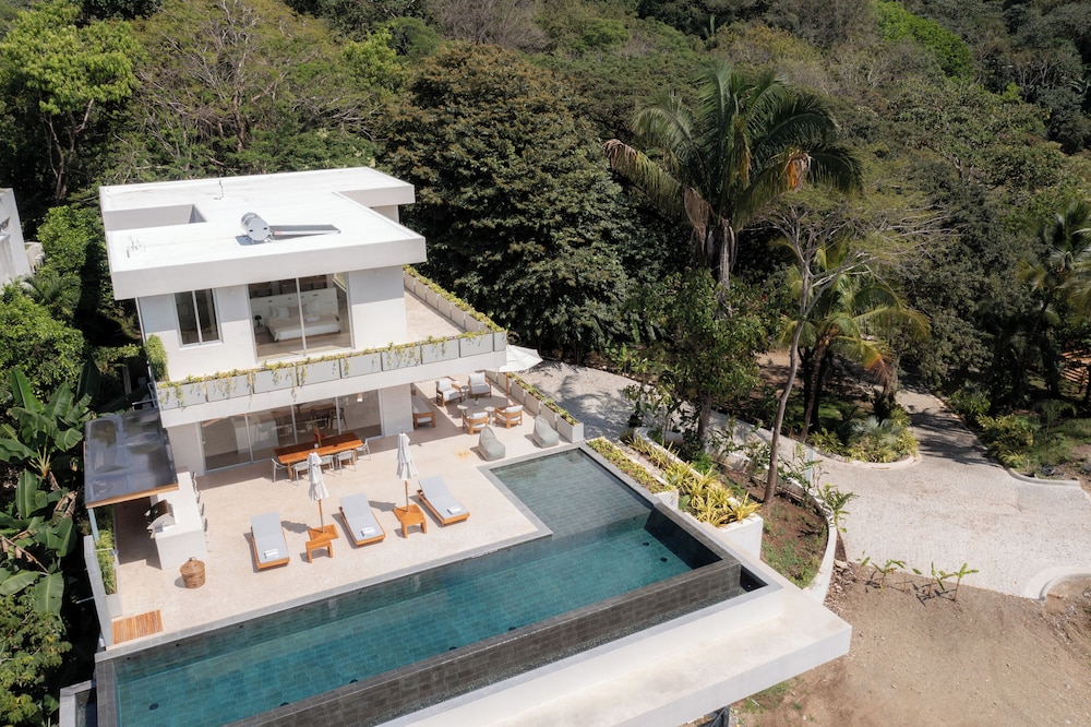 Soluna Villas