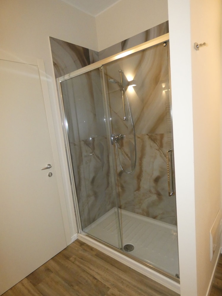 Photo 46