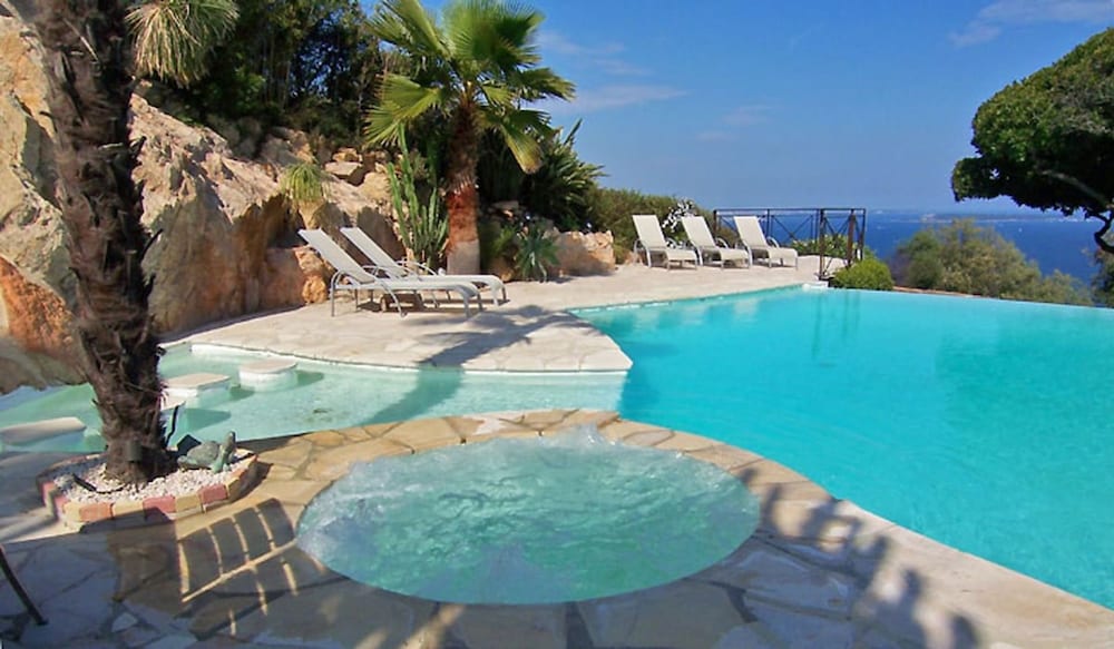 Magnificent Villa With sea View in Theoule sur Mer