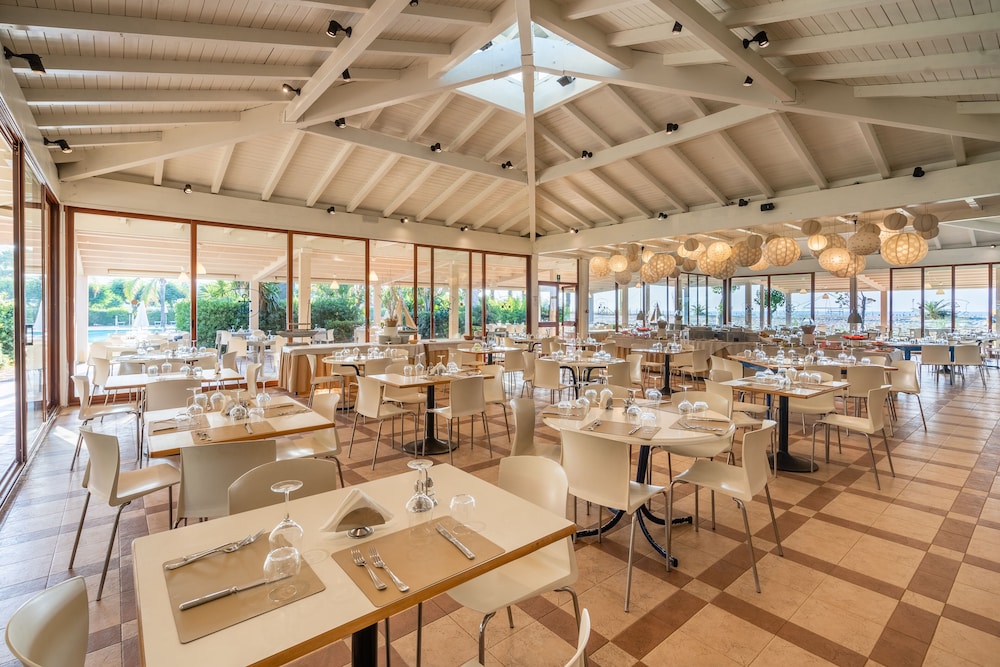 Le Dune Beach Club