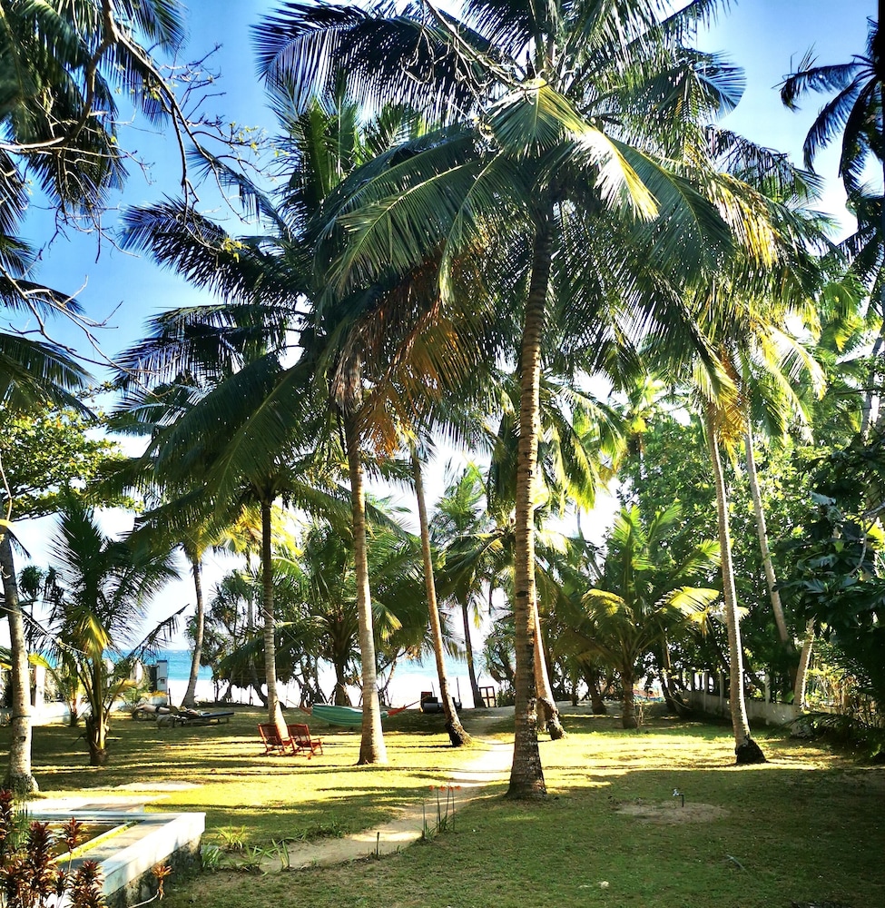 Isana Beach House
