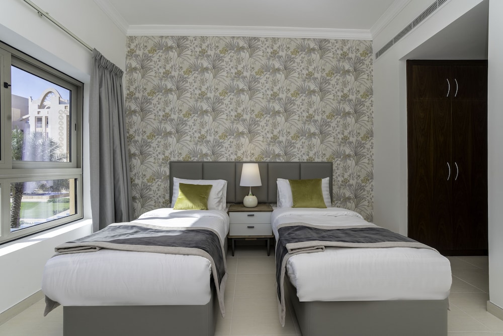 GLOBALSTAY. Private Pool Villas and Townhomes