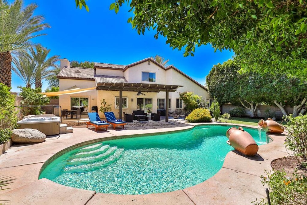 Private Oasis Pool
