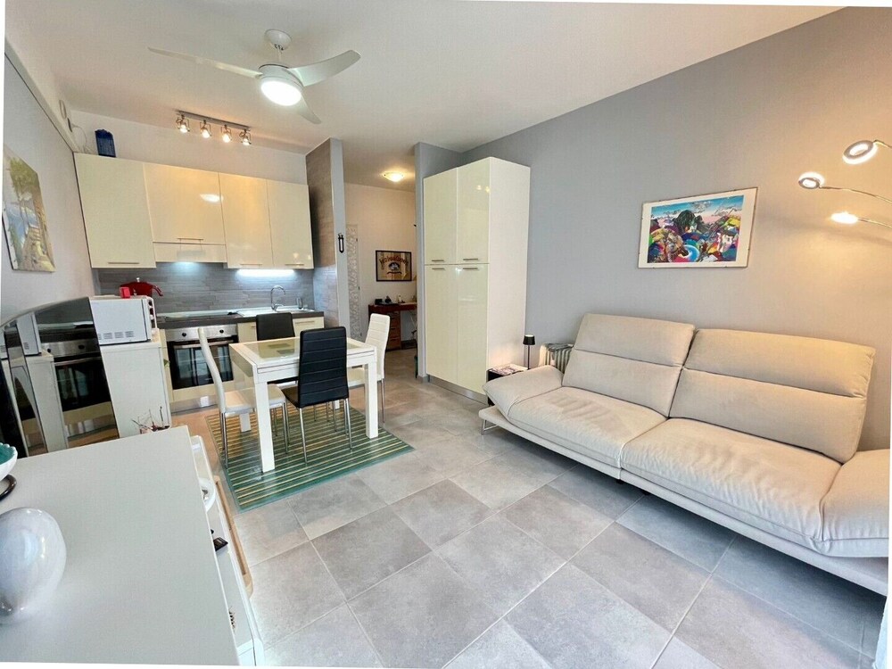 Modern Apartment Close to the Beach