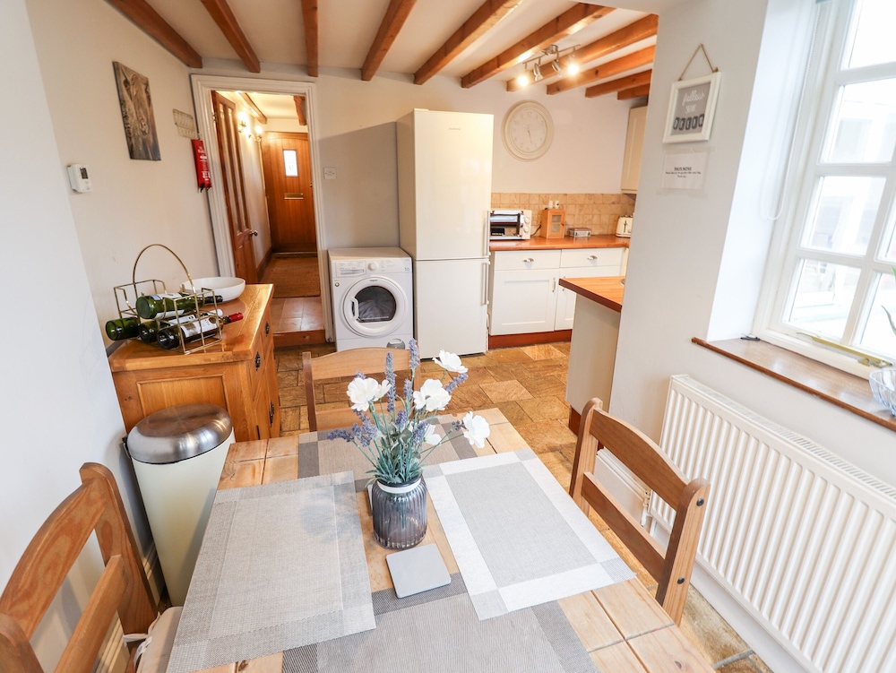 Thames Cottage