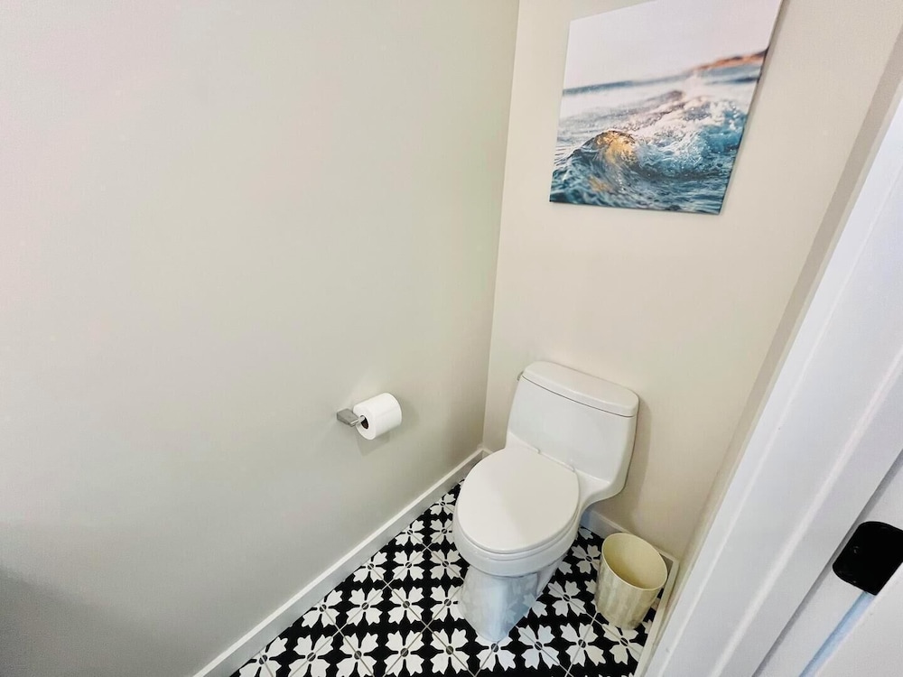 Laurel Street 308