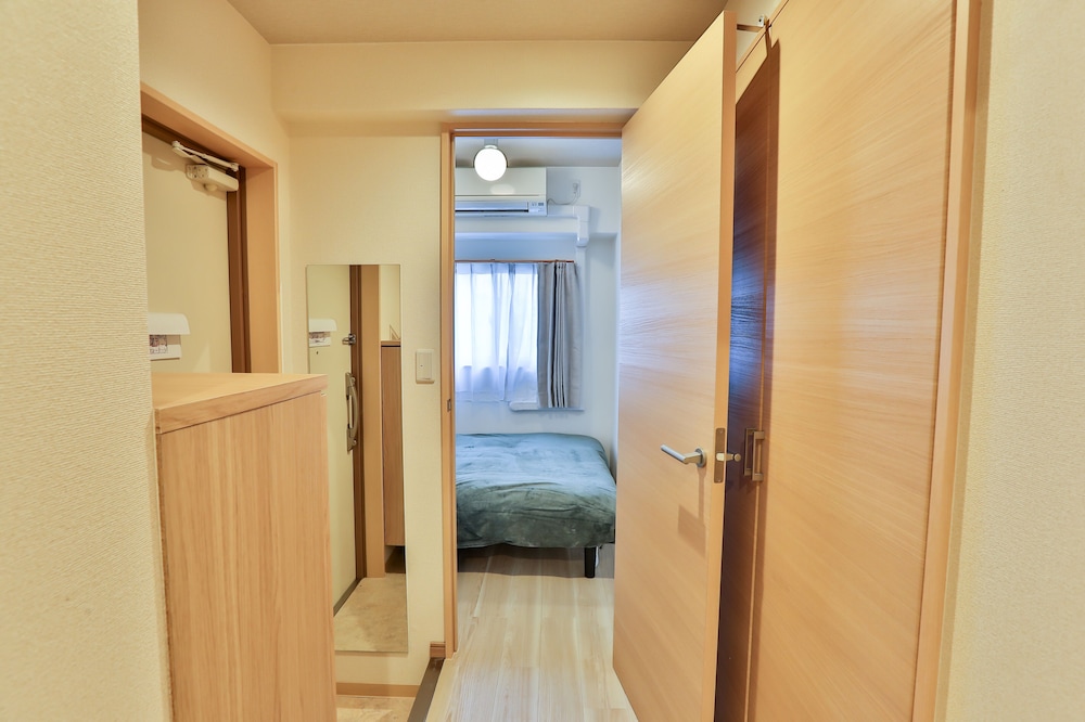 Ocean Nippombashi Higashi