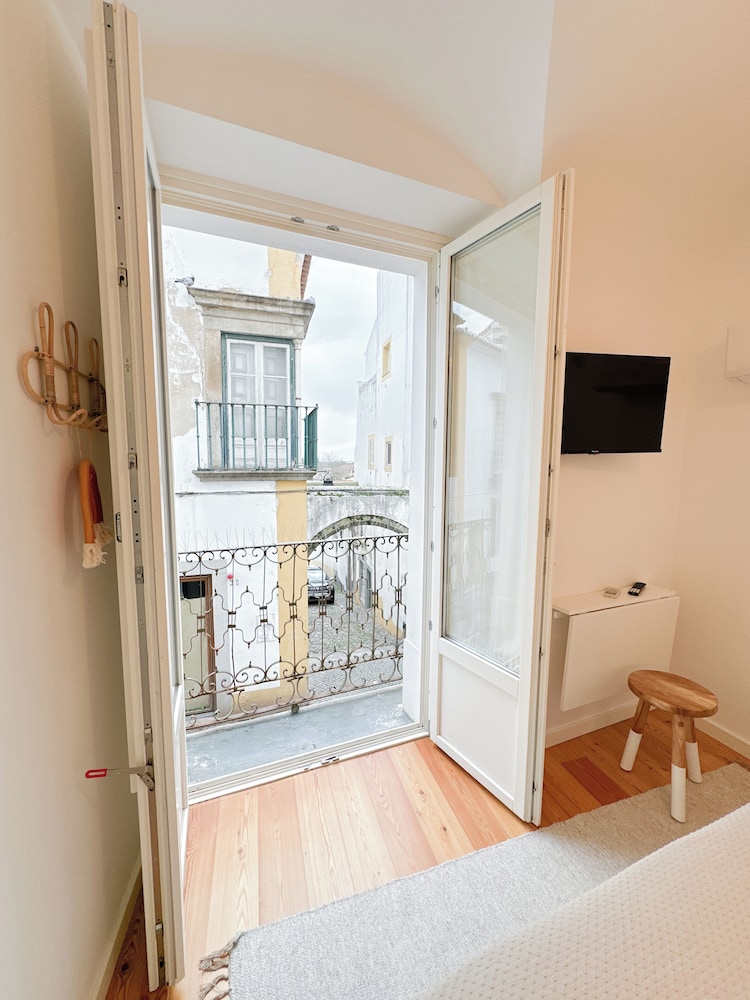 Largo Inn Suites Evora