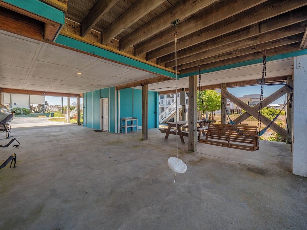 The Water Bear by Topsail Realty