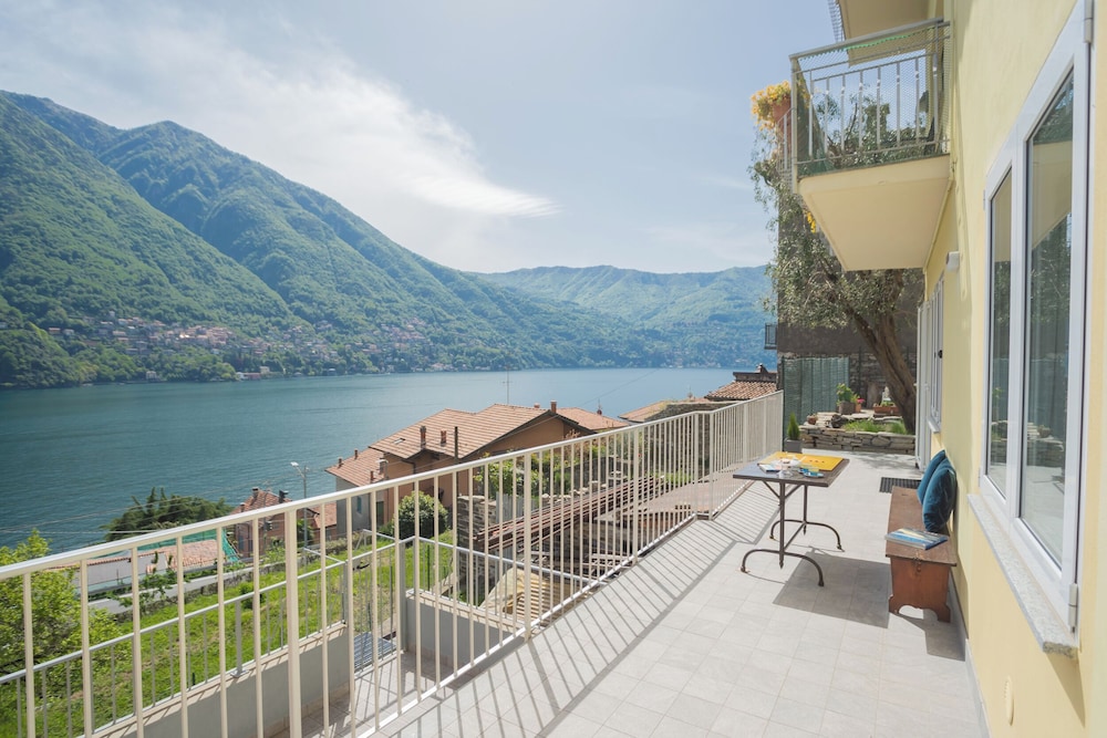 La Quiete With Private Garden by Rent all Como