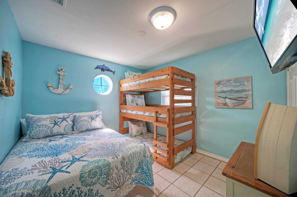 Ocean View Escape w/ Boardwalk + Pool Access Point Break by Avantstay