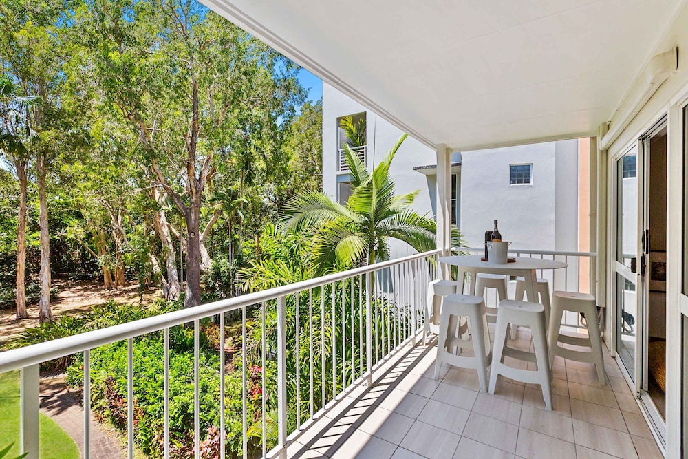 Melaleuca Hideaway - Beach Pool Free Parking