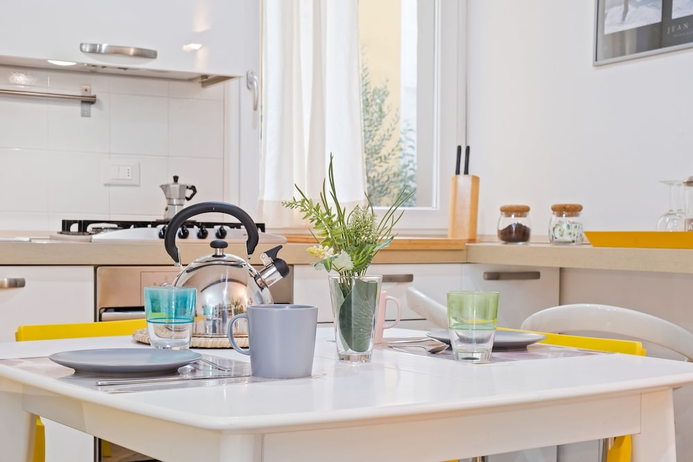 Pratello Luminous & Cozy Apartment In Centro photo 4
