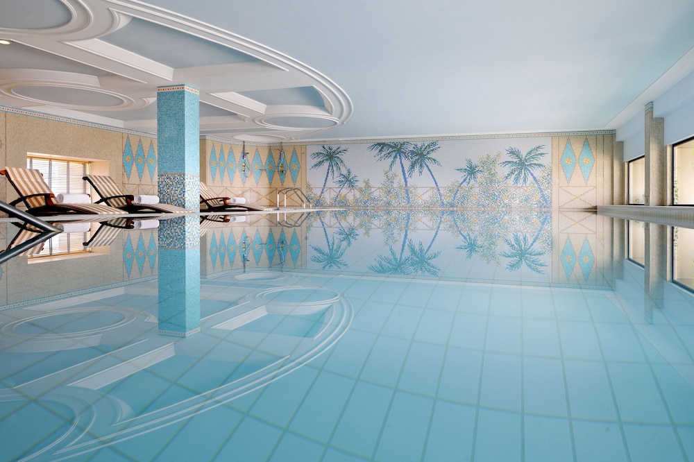 Pool & Wellness