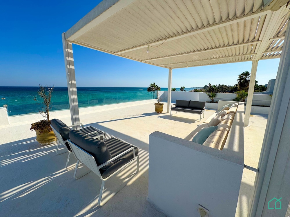 The Perfect Beach House in Hammamet