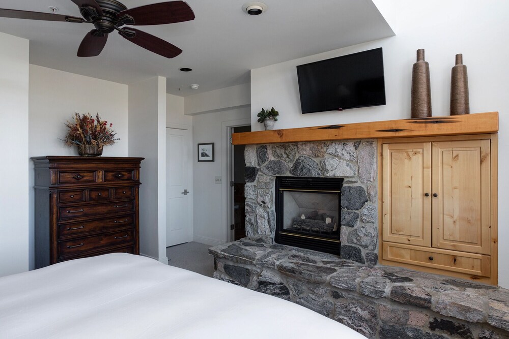 Trail's End Lodge at Deer Valley Resort - Three Bedroom Residence with Spa #506 3 Condo