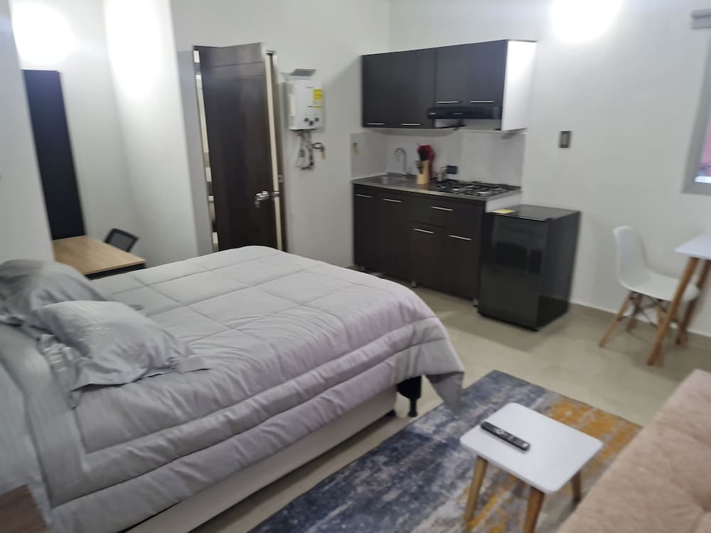 RG33 ApartaSuites