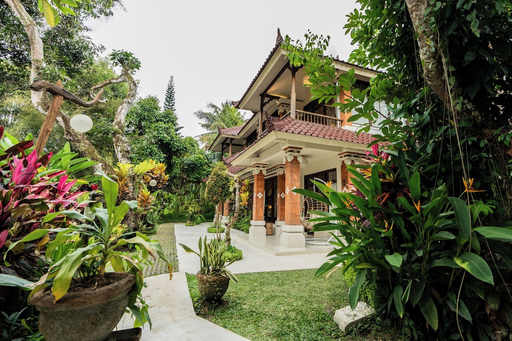 Om Wellness Resort