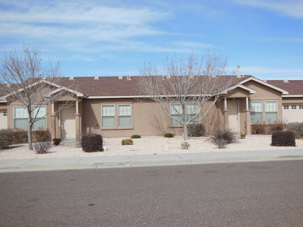 Desert Trails Luxury Suites