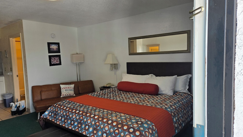 Merida Inn and Suites