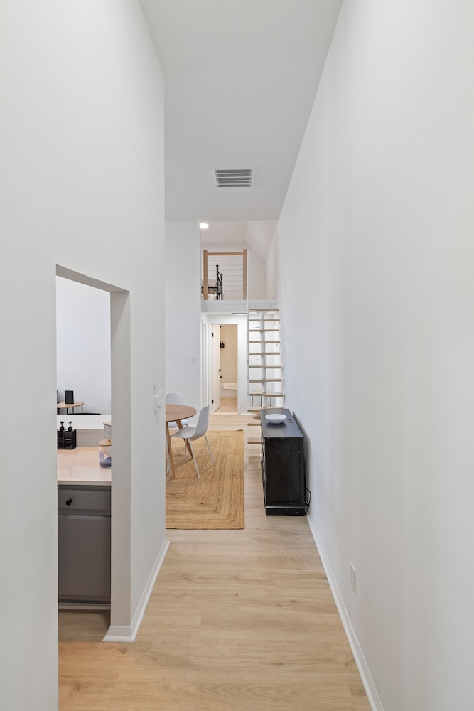 The Gallery Unit 301