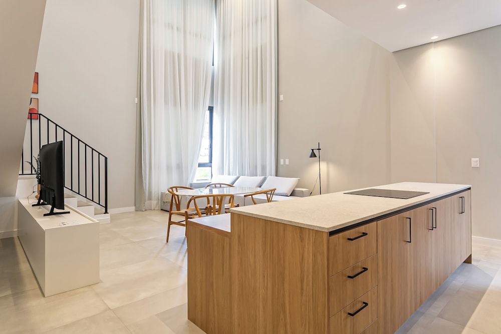 First Residencial Multifuncional by Viva - Conforto e Fácil Acesso às Melhores Praias de Floripa