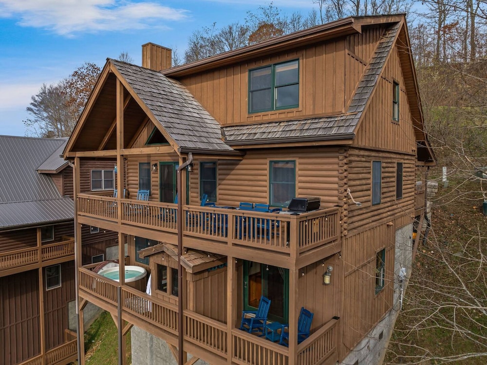 Blue Ridge Mountain Cabin With Stunning Views