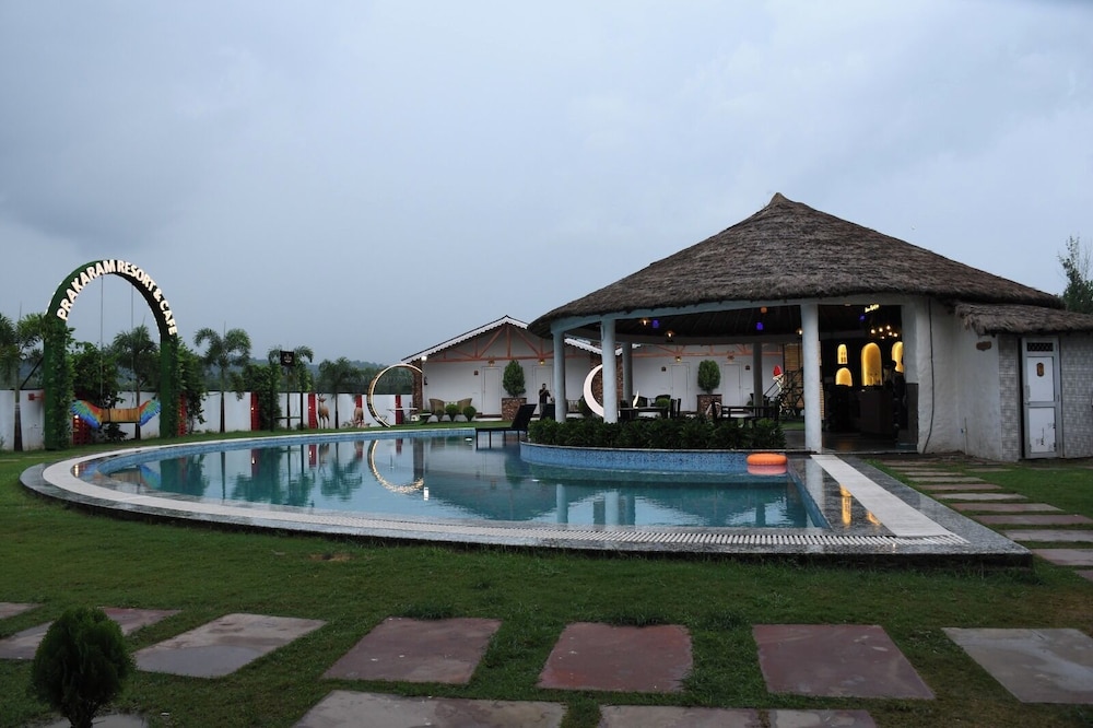 PRAKARAM RESORT AND CAFE