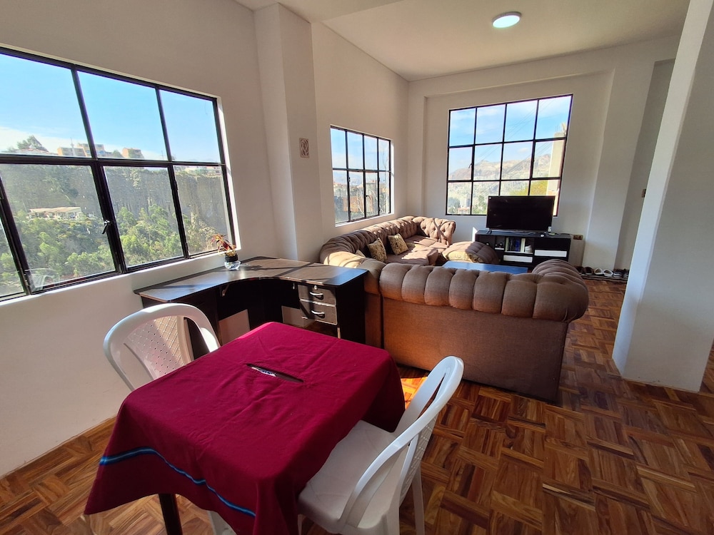 backpackers la paz
