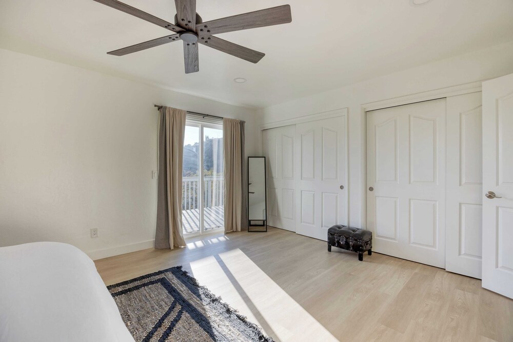 Terrace Hill Modern Paso Robles Escape Near Wineries, Dining, and Hot Springs
