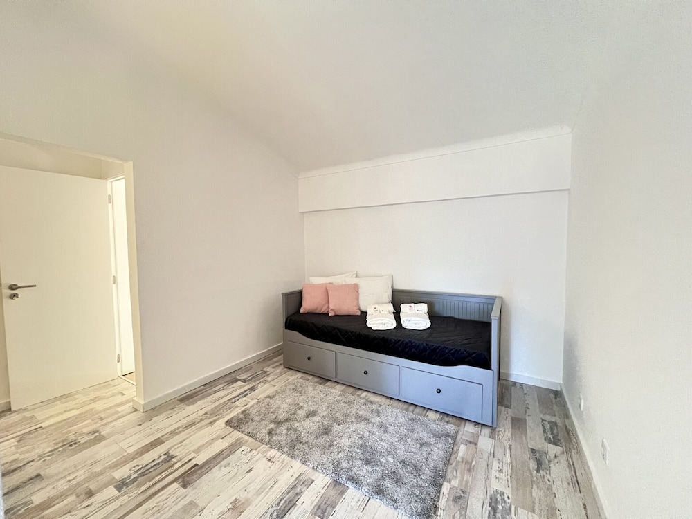 Albufeira Stylish 3 by Homing