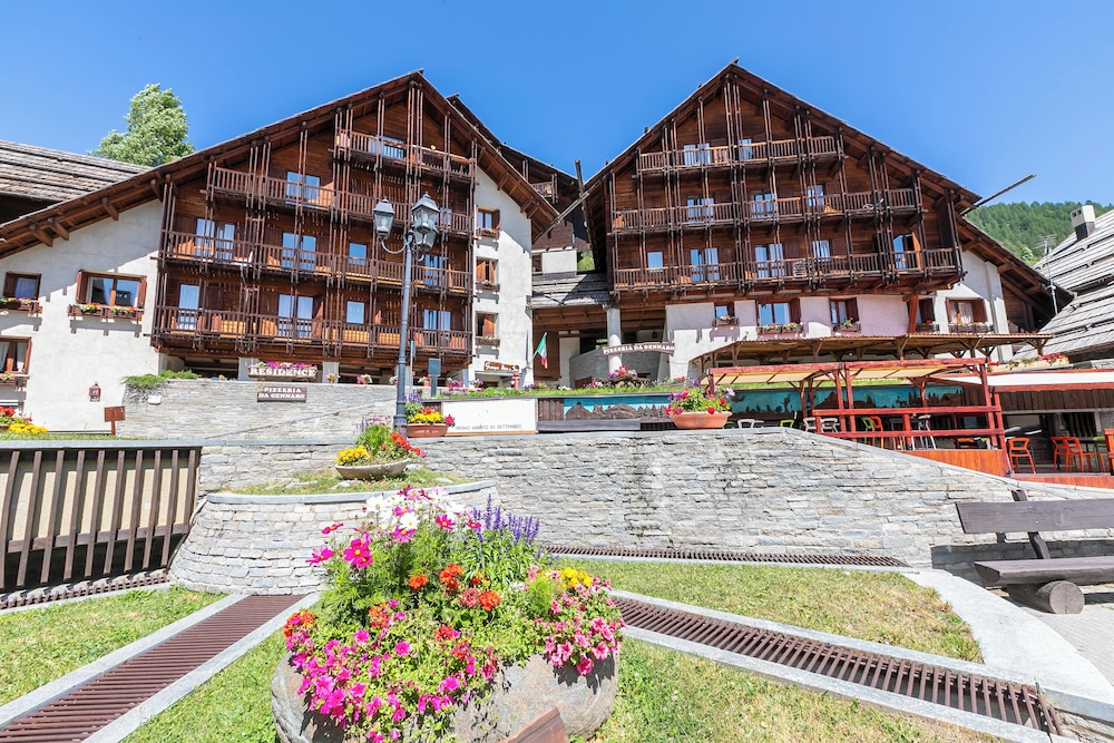 Grange Romantic Retreat Mountain View