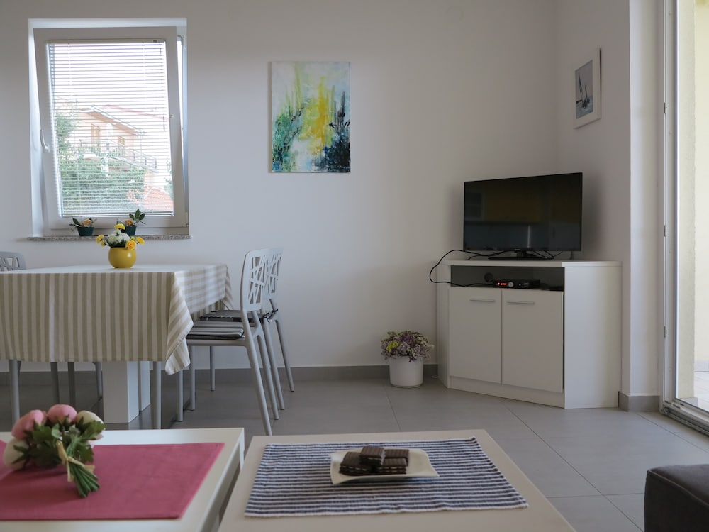 Apartment Adam view 3