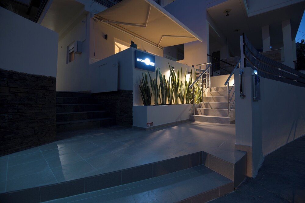 SIDONIA SUITE