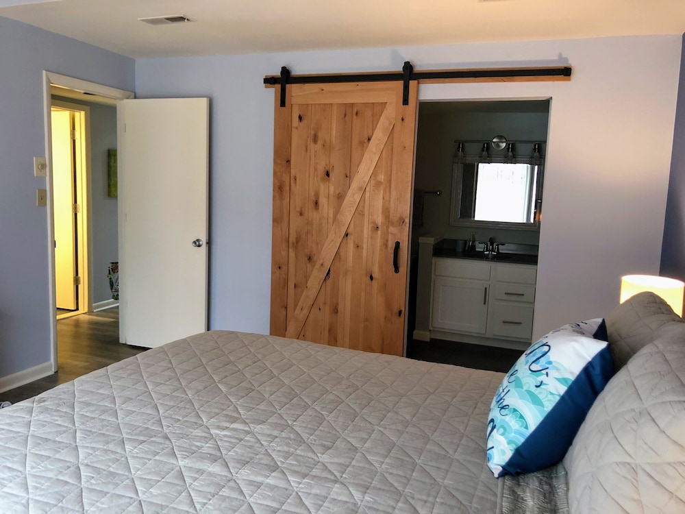 Lakeview Landing Pristine 3BR Condo view 2