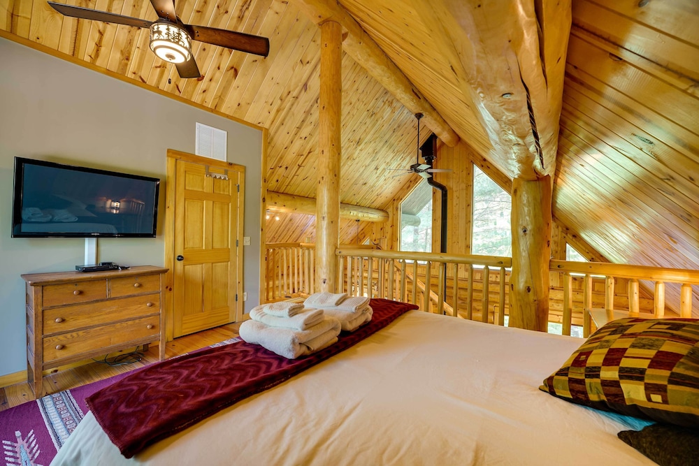 Secluded Log Cabin in NW Michigan: Hot Tub Deck - Property Image 30