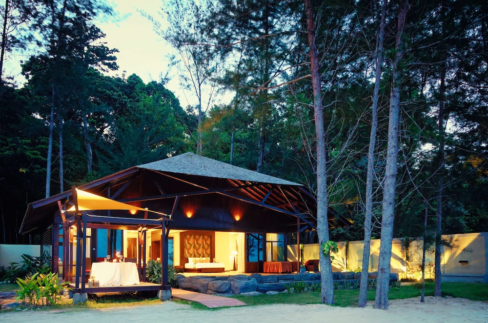 Borneo Eagle Resort