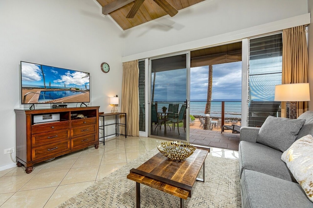 Hale Kai by Coldwell Banker Island Vacations
