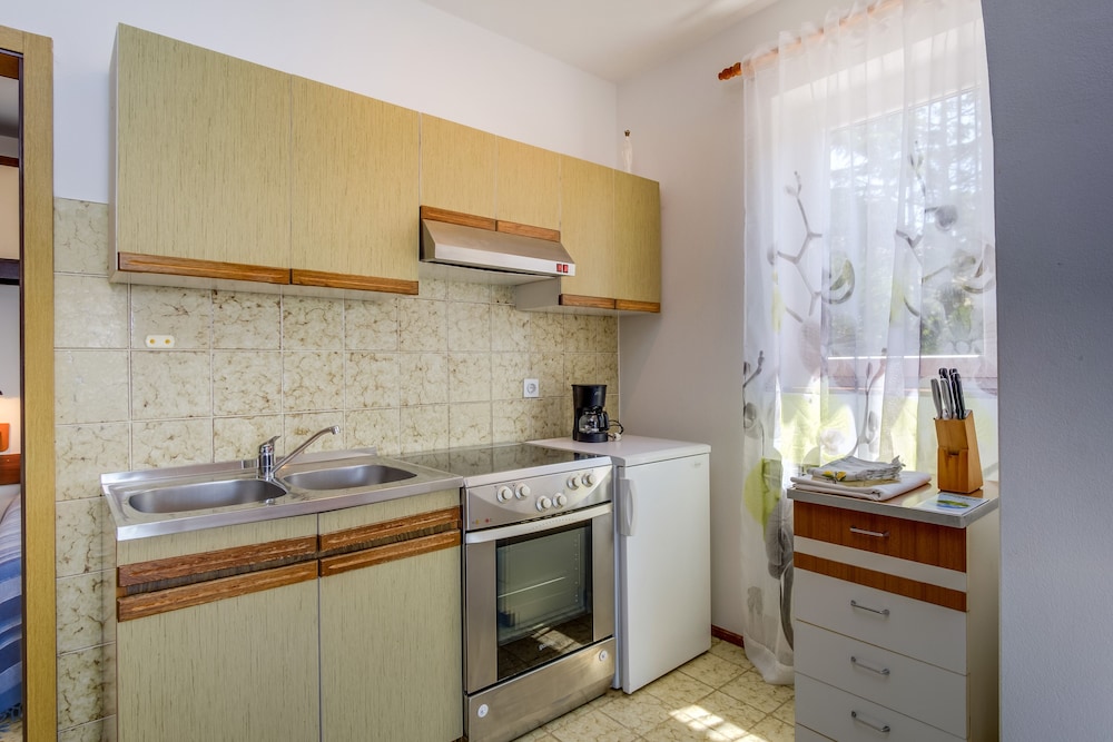 An Apartment Kamelia view 4