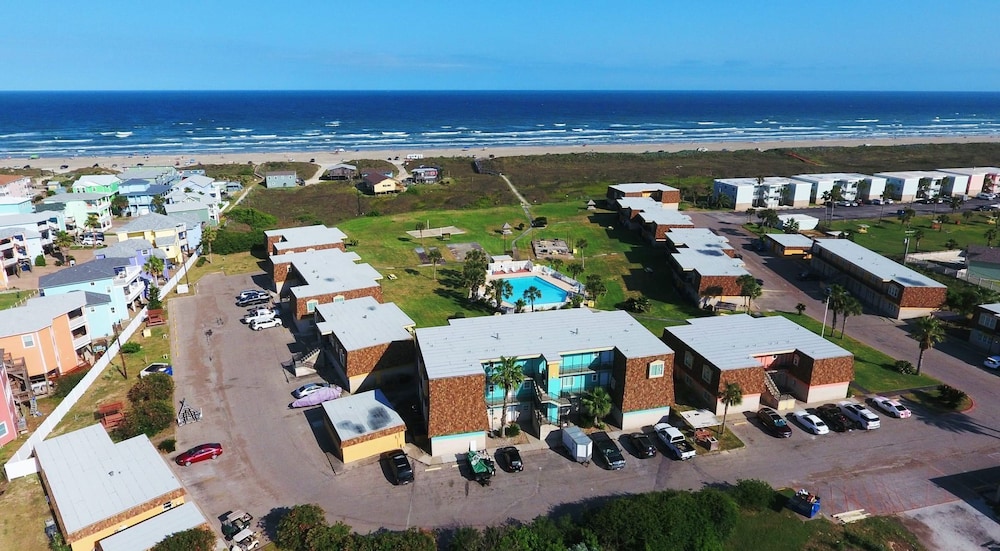 3 Condos in Beachfront Complex w Pool Sleeps 22 Island Retreat 3-unit Buyout